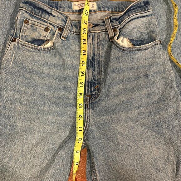 Abercrombie & Fitch 90's Straight Leg High Rise Jeans 25" - Picture 5 of 7